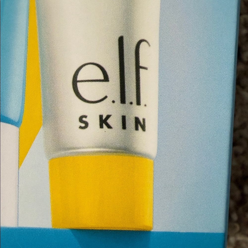 ELF Skincare Set - Picture 2 of 4